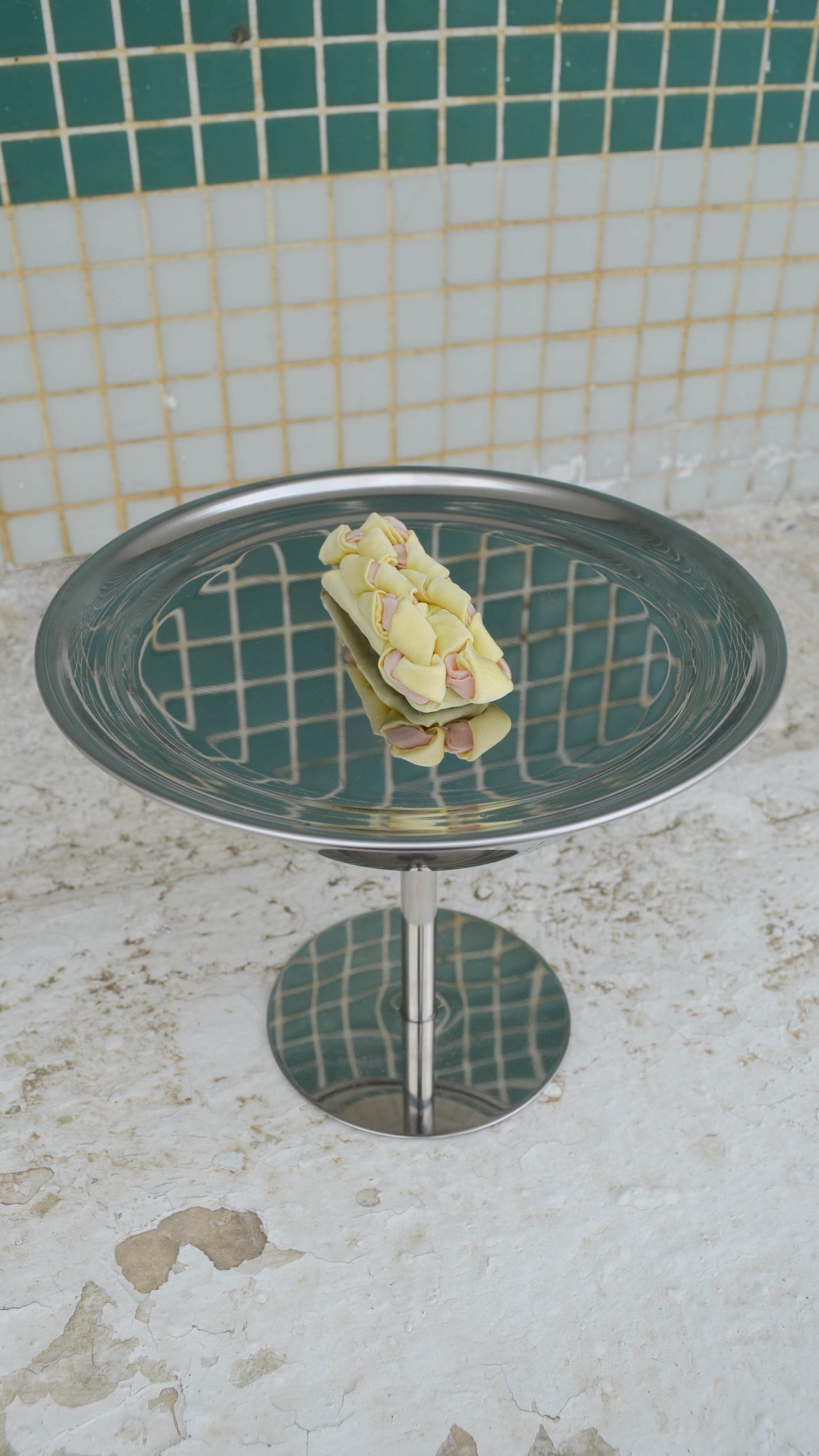 Groovy Vine Splash, Yellow twisted satin hair clip