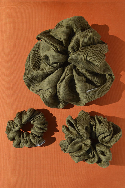 Forest Green Flow Silk Scrunchie